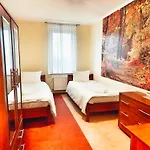 Hotel I Restauracja W Luboniu 2*