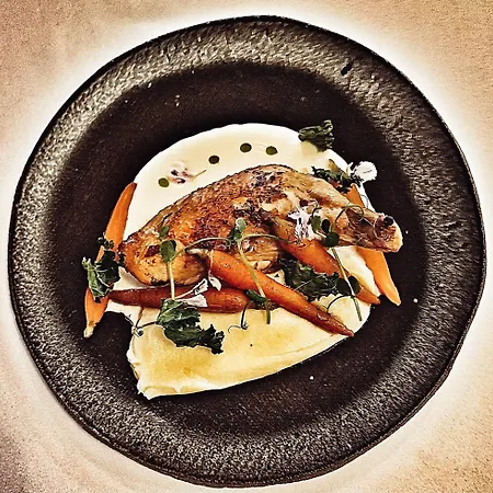 I Restauracja W Luboniu فندق 2*