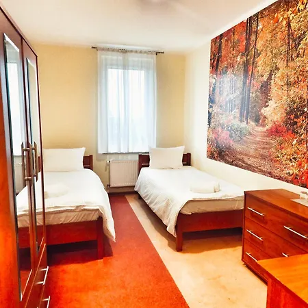 Otel I Restauracja W Luboniu 2*
