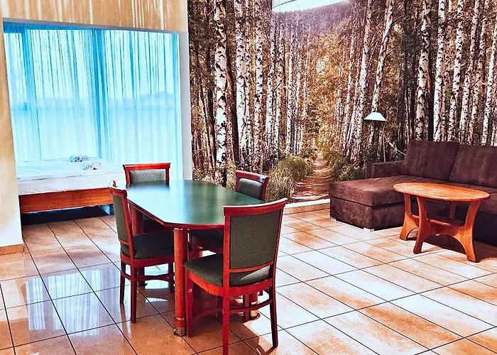 I Restauracja W Luboniu Hotel