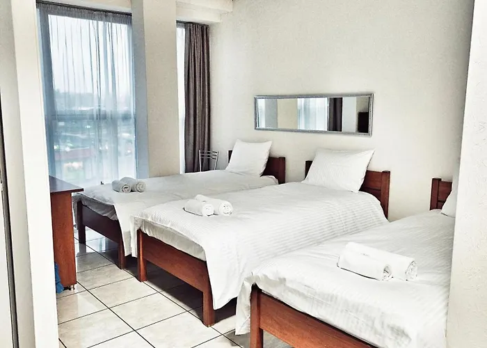 I Restauracja W Luboniu Lubon