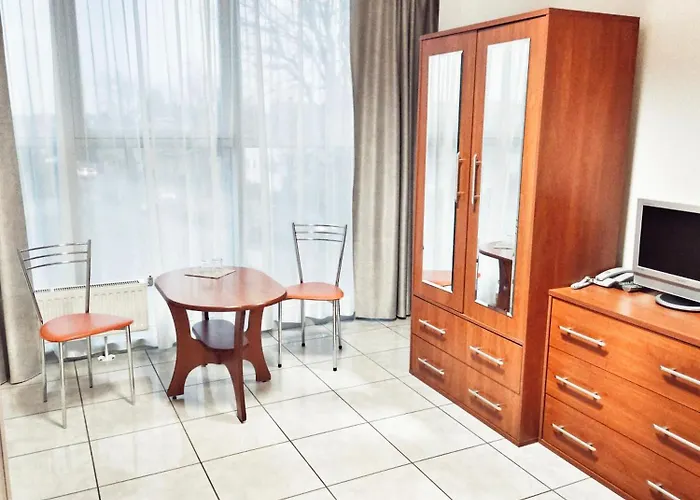 I Restauracja W Luboniu Hotel 2*