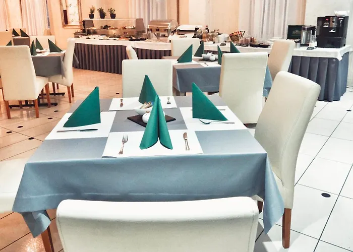 I Restauracja W Luboniu Hotel 2*